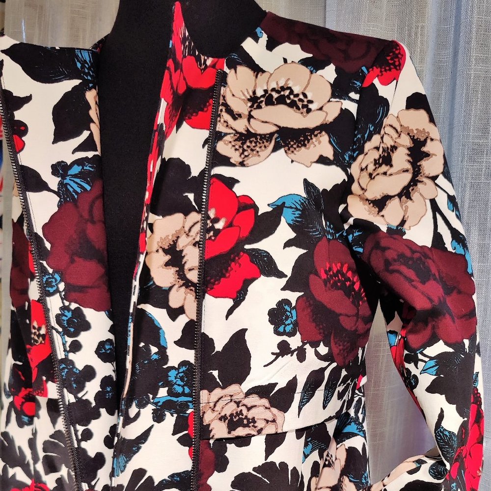 NWT  Adrianna Papell Coat